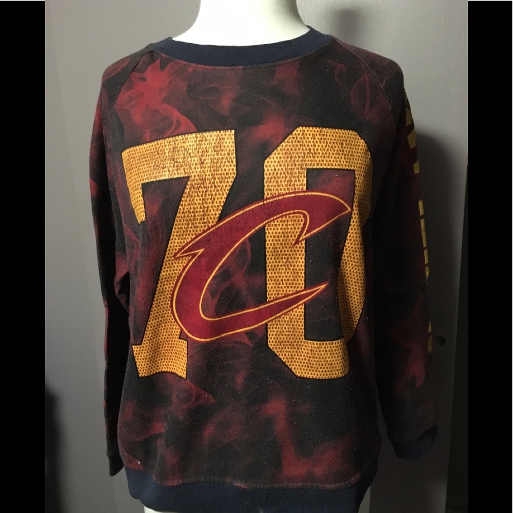 Cavs shirt